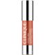 Clinique Chubby Stick Sculpting Highlight Iluminador en barra de textura cremosa se extiende fácilmente ofreciendo una luminosidad radiante natural