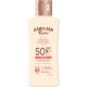 Hawaiian Tropic Glowing Protection Lotion Spf 50 Loción solar corporal resistente al agua de textura ultraligera y no grasa ofrece para una piel radiante