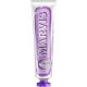Marvis Jasmin Mint Dentífrico Pasta de dientes con flúor no daña el esmalte y previene la caries con sabor a jazmín y menta fresca 85 ml