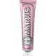 Marvis Sensitive Gums Gentle Mint Dentífrico Pasta de dientes respeta las encías sensibles evitando sensaciones desagradables con bebidas frías o calientes 85 ml