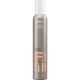 Wella Professionals Eimi Extra-Volume Mousse Nº3 Espuma fijadora volumizante fuerte diseñada para potenciar el volumen del cabello secado con secador
