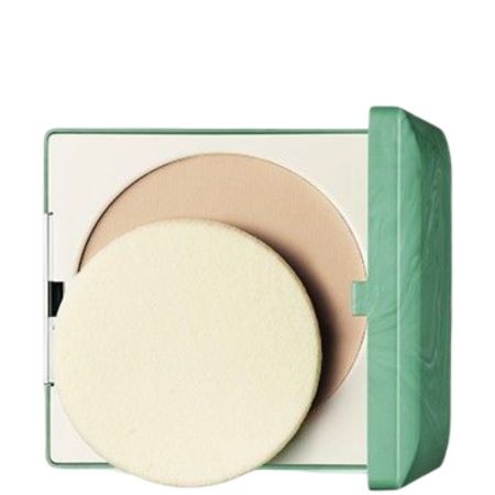 Clinique Stay-Matte Sheer Pressed Powder Oil Free Polvos compactos de textura ligera para dar a la piel un aspecto mate perfecto