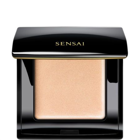 Sensai Supreme Iluminator Iluminador en crema de textura satinada ofrece acabado sedoso y luminosidad personalizable