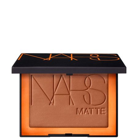 Nars Matte Bronzing Powder Poudre Bronzante Matte Polvos bronceadores mate para conseguir un brillo de larga duración bañado