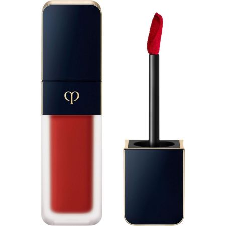 Clé De Peau Beauté Cream Rouge Matte Barra de labios mate que deleita los labios con un color atrevido y duradero