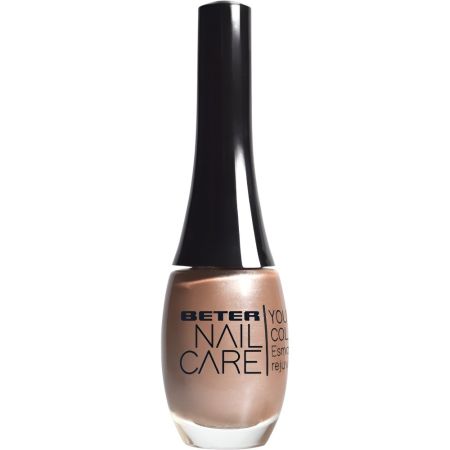 Beter Nail Care Youth Color Esmalte de uñas rejuvenecedor combia color y tratamiento en uno de óptima cobertura y duración