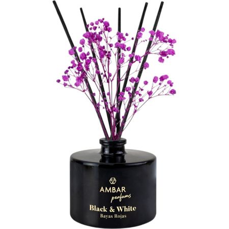 Ambar Ambientador Mikado Parfums Black & White Bayas Rojas Ambientador mikado para hogar sin alcohol transforma tu ambiente con un aroma dulce hasta 45 días 40 ml