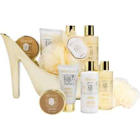 Idc Institute  Scented rubi geometric 3 piezas (gel baño dosif. 500ml+body dosif.300ml.+exfoliante 100ml)