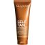 Clarins Self Tan Lait Fondant Auto-Bronzant Autobronceador facial y corporal de textura leche no grasa ofrece un acabado uniforme realzando la luminosidad 125 ml